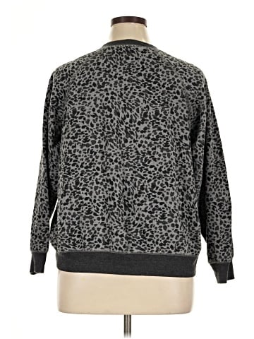 Old Navy Pullover Sweater (view 2)