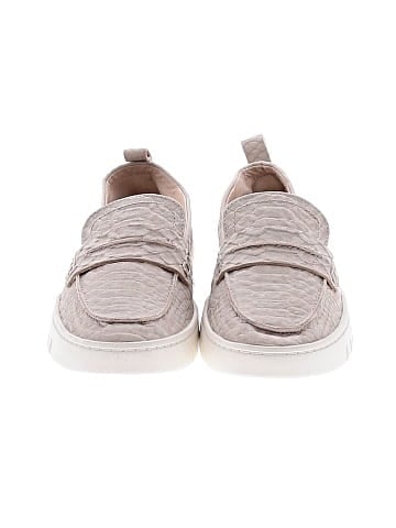 Vionic Flats (view 2)