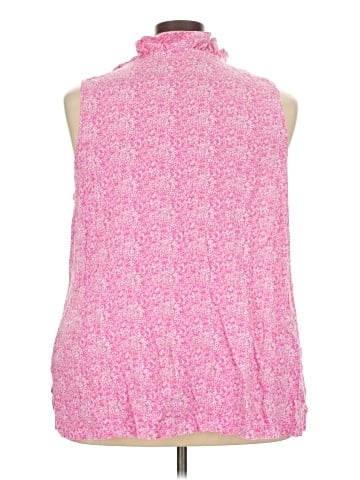 Crown & Ivy Tank Top (view 2)
