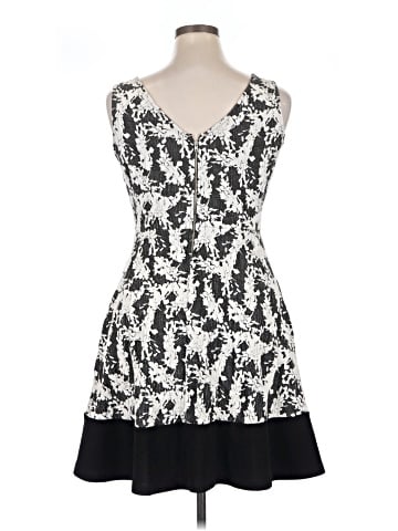 Le Lis Cocktail Dress (view 2)