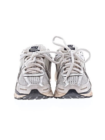 Nike Sneakers (view 2)