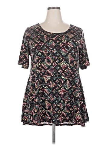 Lularoe Short Sleeve T-Shirt (view 1)