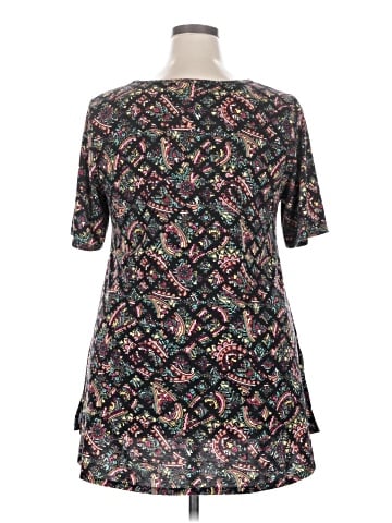 Lularoe Short Sleeve T-Shirt (view 2)