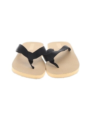 Unbranded Flip Flops (view 2)