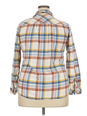 Croft & Barrow Long Sleeve Button-Down Shirt (view 2)
