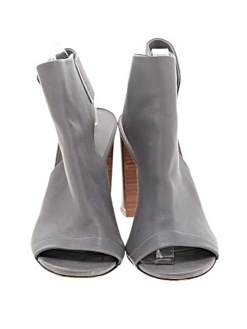 Vince. Sandals (view 2)