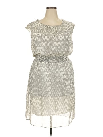 Robbie Bee Casual Dress (view 1)