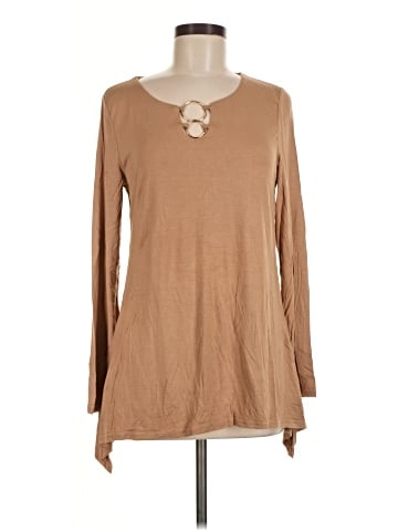 Monroe and Main Long Sleeve Top (view 1)