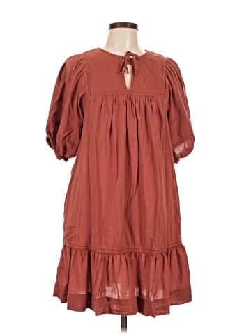 Old Navy Casual Dress (view 1)