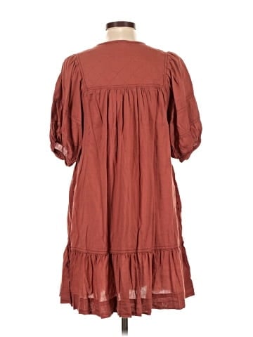 Old Navy Casual Dress (view 2)