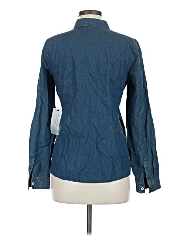 Outback Red Long Sleeve Button-Down Shirt (view 2)