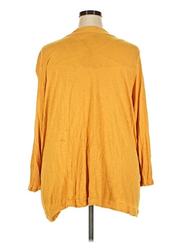 Torrid 3/4 Sleeve T-Shirt (view 2)