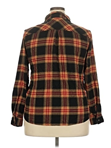 Maurices Long Sleeve Button-Down Shirt (view 2)