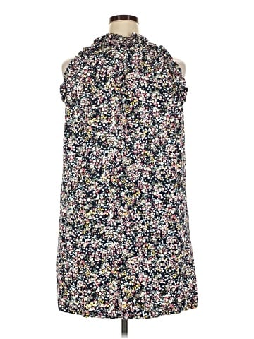 Crown & Ivy Casual Dress (view 2)