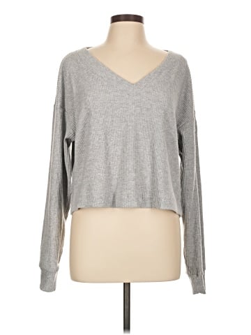 Alo Yoga Pullover Sweater (view 1)