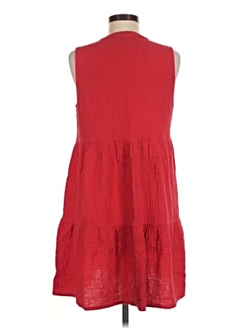 Saks Fifth Avenue Casual Dress (view 2)
