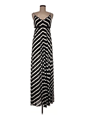 Saks Fifth Avenue Casual Dress (view 1)