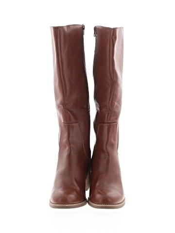 Universal Thread Boots (view 2)