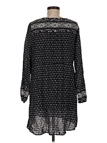 Chelsea & Theodore Casual Dress (view 2)