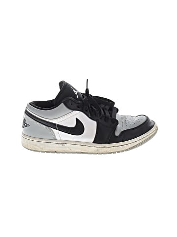 Air Jordan 1 Low Shadow Toe (view 1)