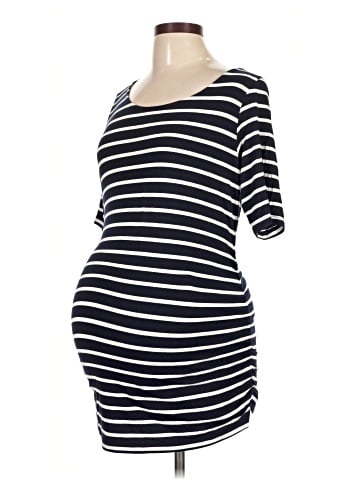 A Pea in the Pod 3/4 Sleeve Top (view 1)