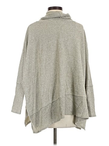 Cherish Poncho (view 2)