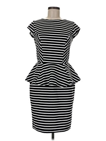 Mossimo Casual Dress (view 1)