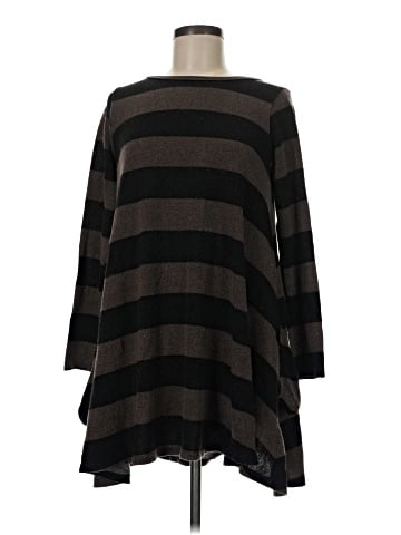 Bellamie Poncho (view 1)