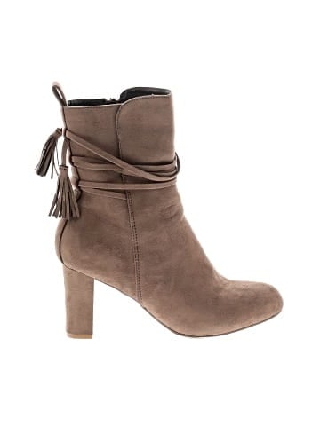 Journee Collection Ankle Boots (view 1)