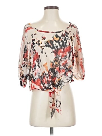 The Hanger 3/4 Sleeve Blouse (view 1)