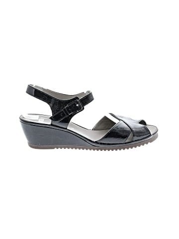 Ara Wedges (view 1)