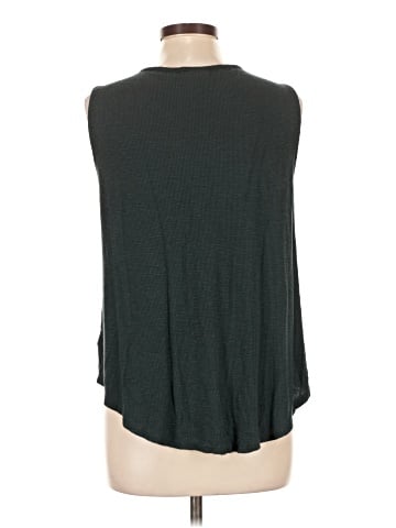 Knox Rose Sleeveless Blouse (view 2)