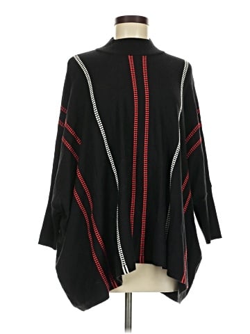Patrizia Luca Poncho (view 1)