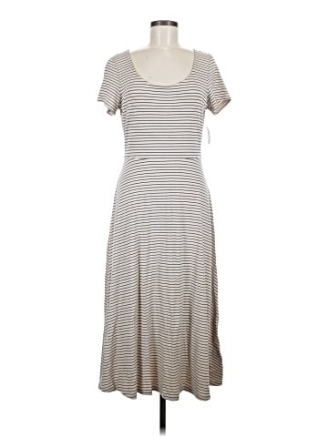 Old Navy Casual Dress (view 1)