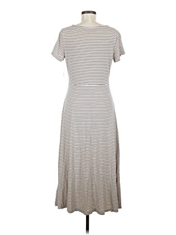 Old Navy Casual Dress (view 2)