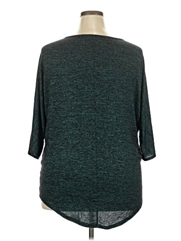 Bobbie Brooks 3/4 Sleeve Top (view 2)