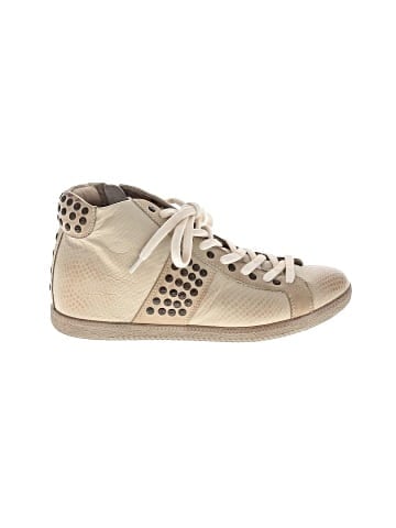 otBt Sneakers (view 1)