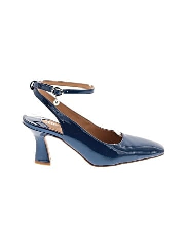 J. Renee Heels (view 1)