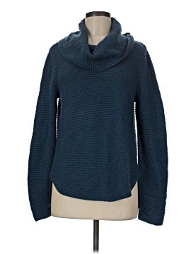 Design History Pullover Sweater