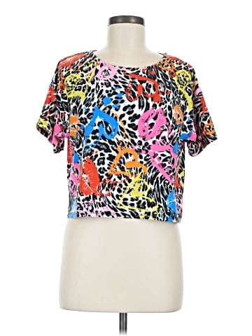 Full Circle Trends With Love Short Sleeve T-Shirt (view 1)