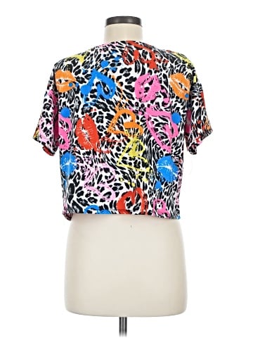 Full Circle Trends With Love Short Sleeve T-Shirt (view 2)