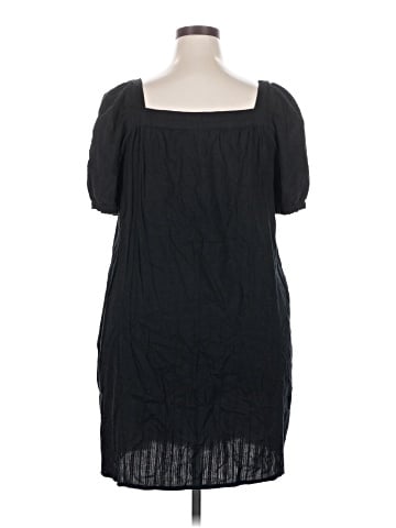 Old Navy Casual Dress (view 2)
