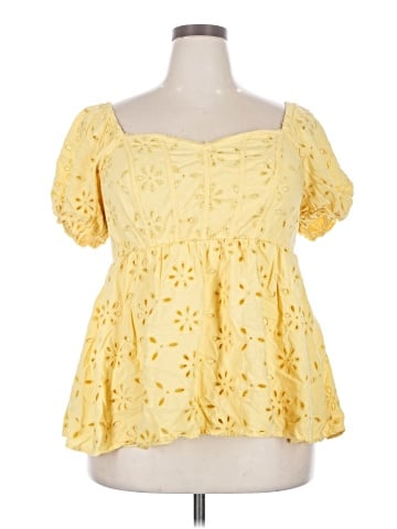 Torrid Short Sleeve Blouse (view 1)