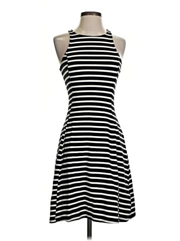Old Navy Casual Dress (view 1)