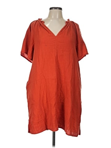 Old Navy Casual Dress (view 1)