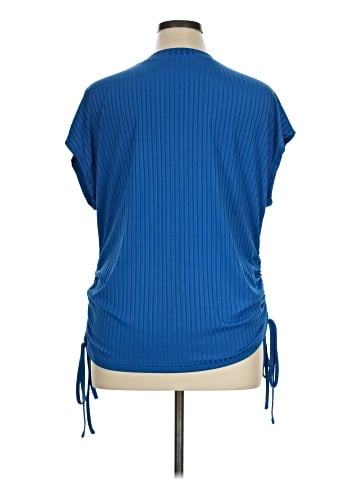 Emery Rose Short Sleeve Top (view 2)