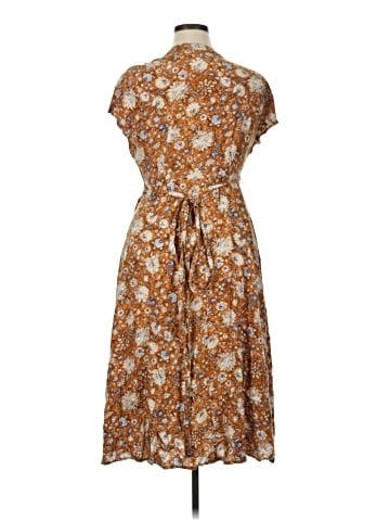 Old Navy Casual Dress (view 2)