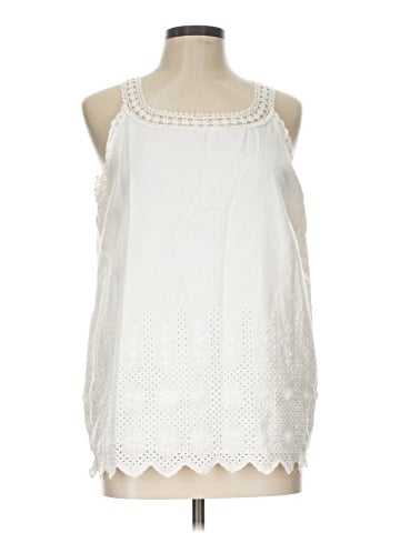 Neiman Marcus Sleeveless Blouse (view 1)