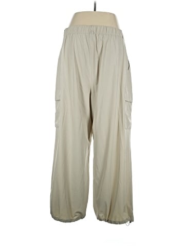 Gap Fit Cargo Pants (view 2)