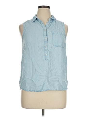 Time and Tru Sleeveless Button-Down Shirt (view 1)